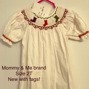 NWT white Christmas smocked dress w/stockings 2T